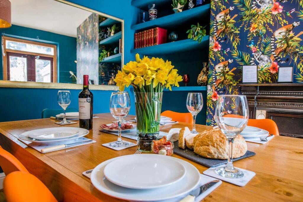 Gorgeous Victorian House Sleeps 6 In Cardiff 빌라 외부 사진