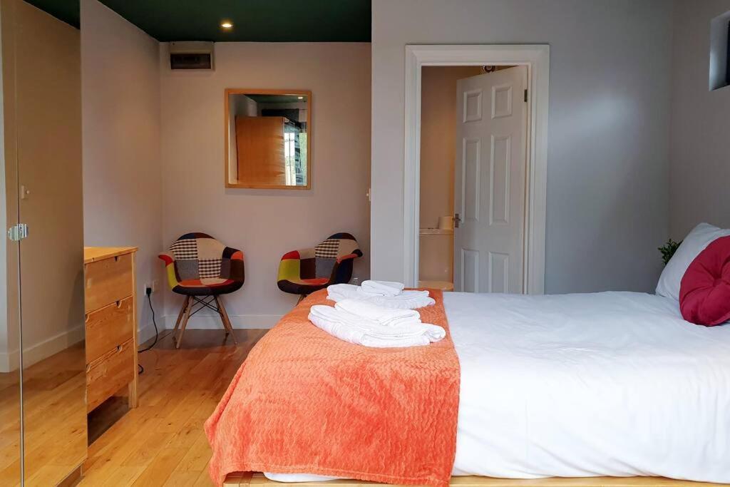 Gorgeous Victorian House Sleeps 6 In Cardiff 빌라 외부 사진