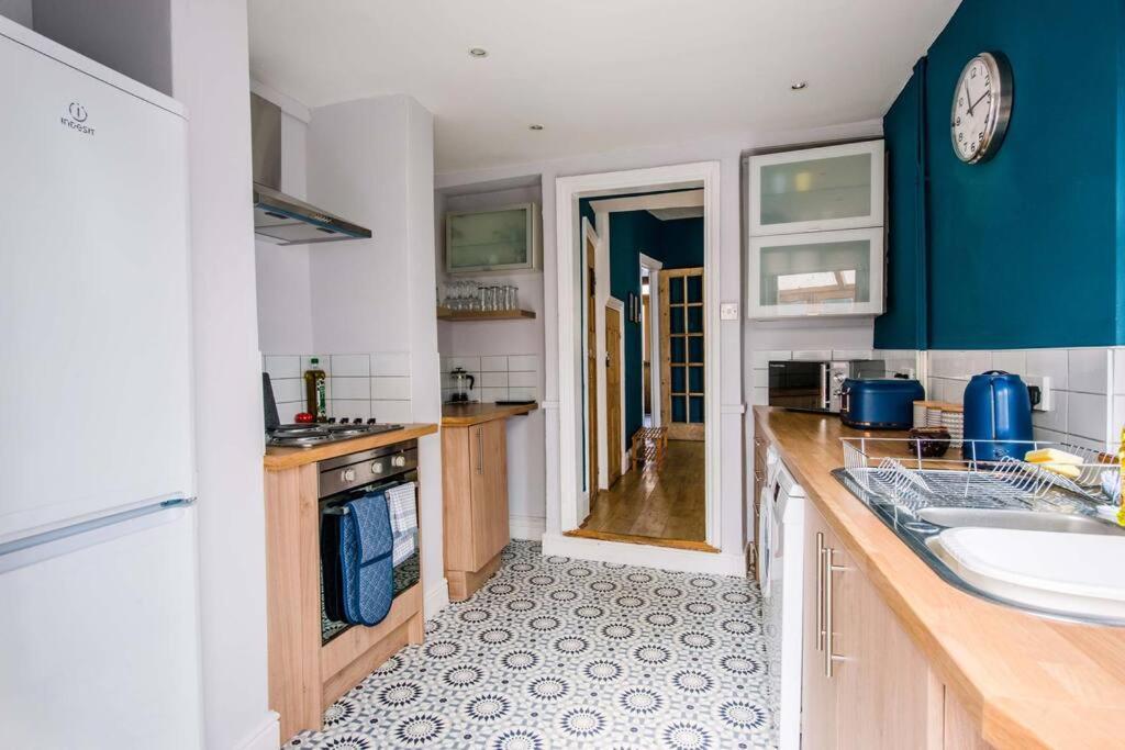 Gorgeous Victorian House Sleeps 6 In Cardiff 빌라 외부 사진