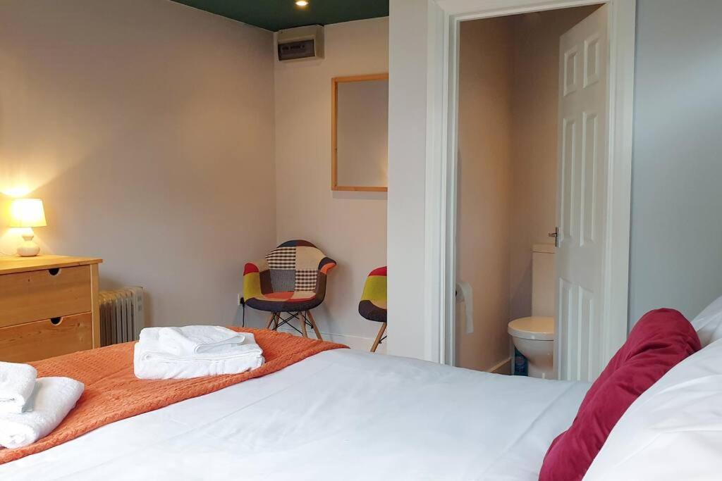 Gorgeous Victorian House Sleeps 6 In Cardiff 빌라 외부 사진